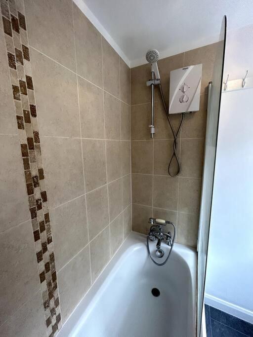 Perfect Home From Home In Stoke On Trent Etruria Exteriör bild